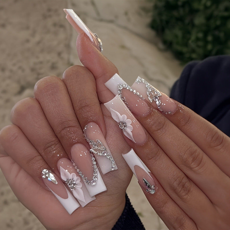 Acrylic nail set with glamorous golden accents Bowlift