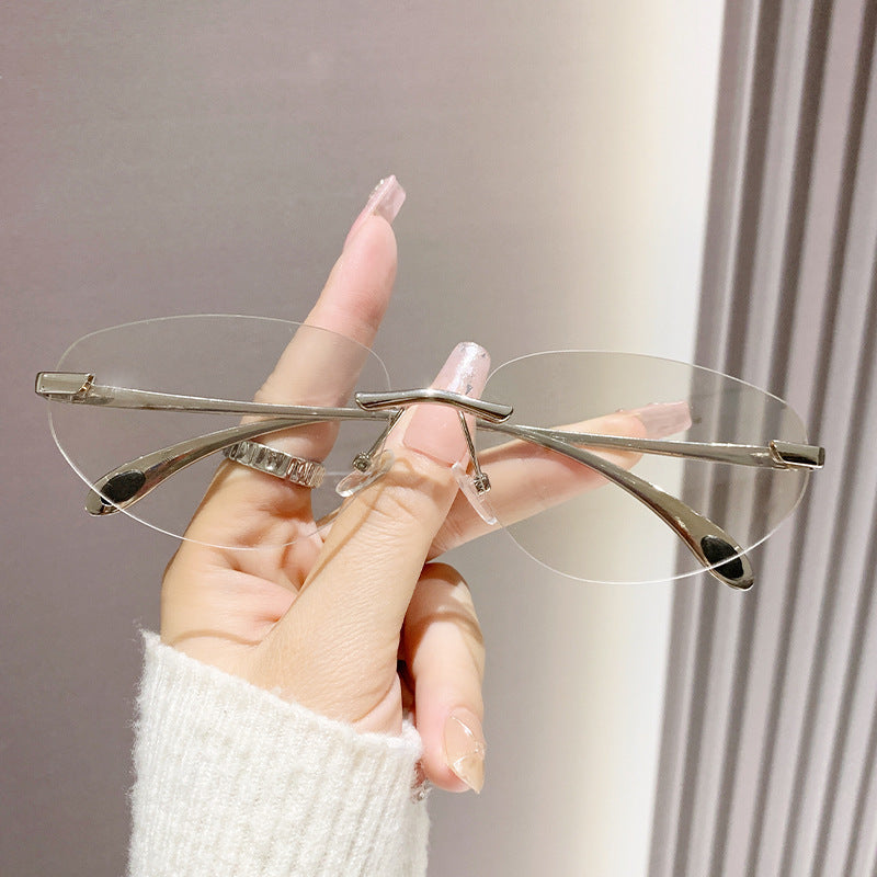 Ladies Cat-Eye Sunglasses with Unique Design Bowlift