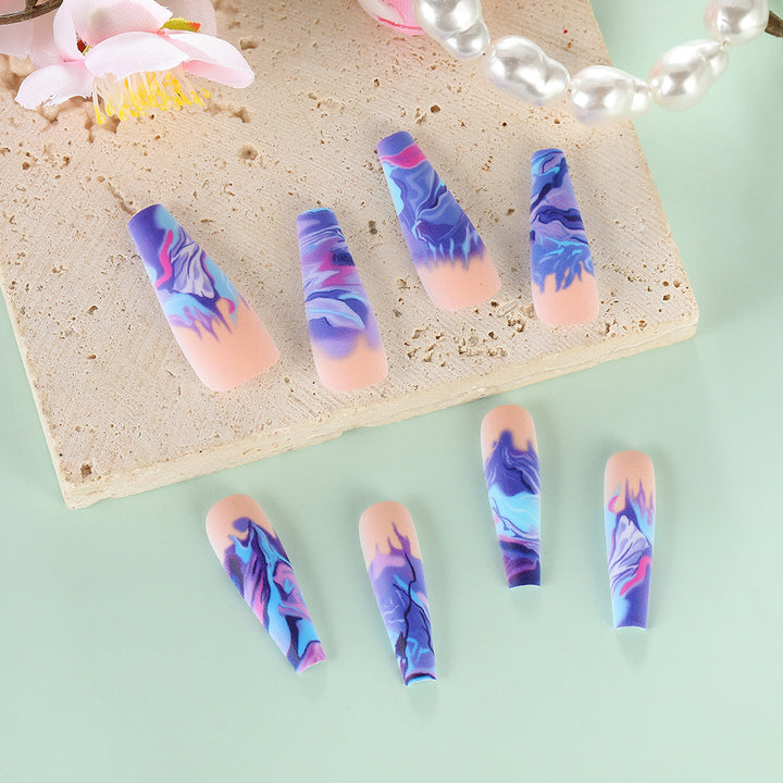 Artificial nails in modern marble design Bowlift