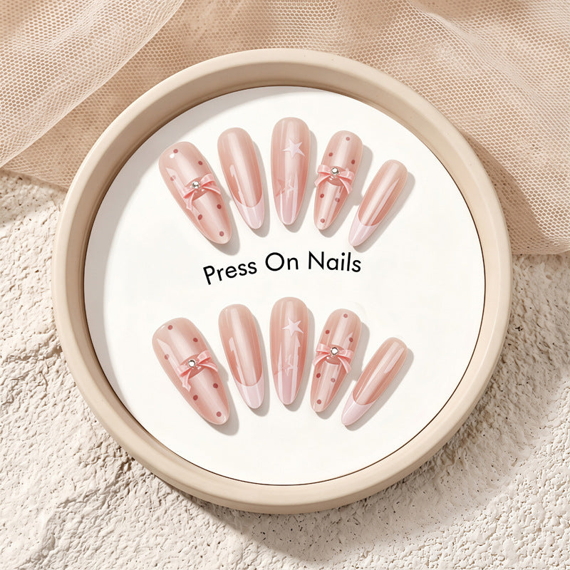 Modern Elegant Press-On Nail Set Bowlift