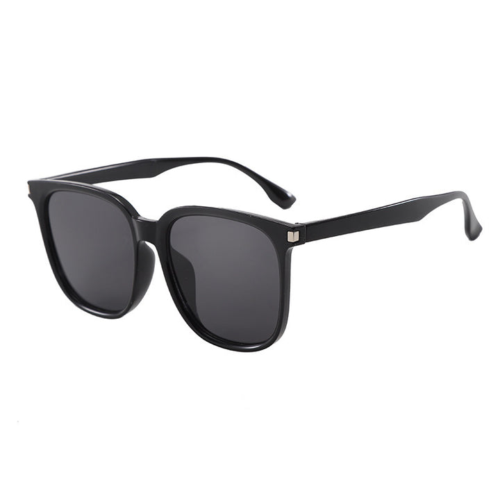 Women stylish fashionable sunglasses in square design Bowlift