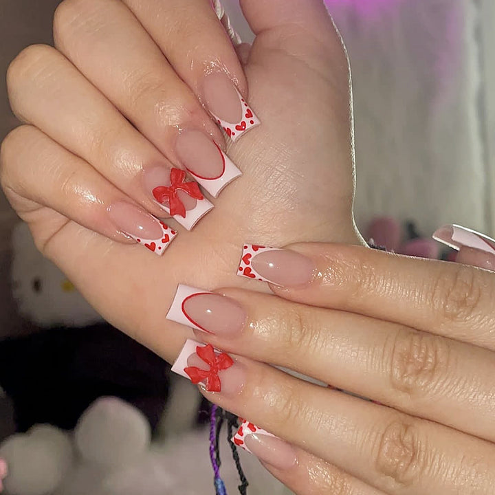 Romantic Heart-Accent Nail Art Extensions Bowlift