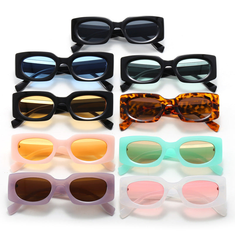 Women's fashionable sunglasses with classic frame Bowlift