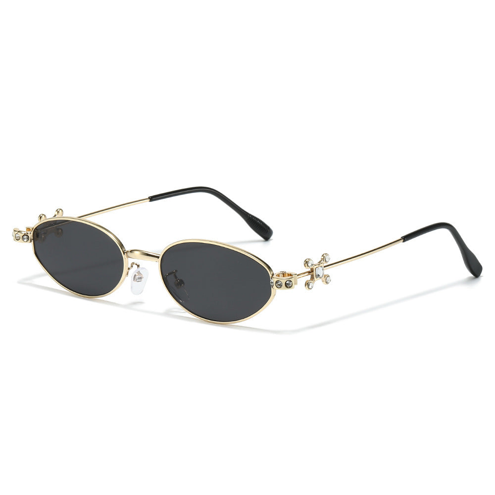 Elegant Rhinestone-Embellished Cat-Eye Sunglasses Bowlift