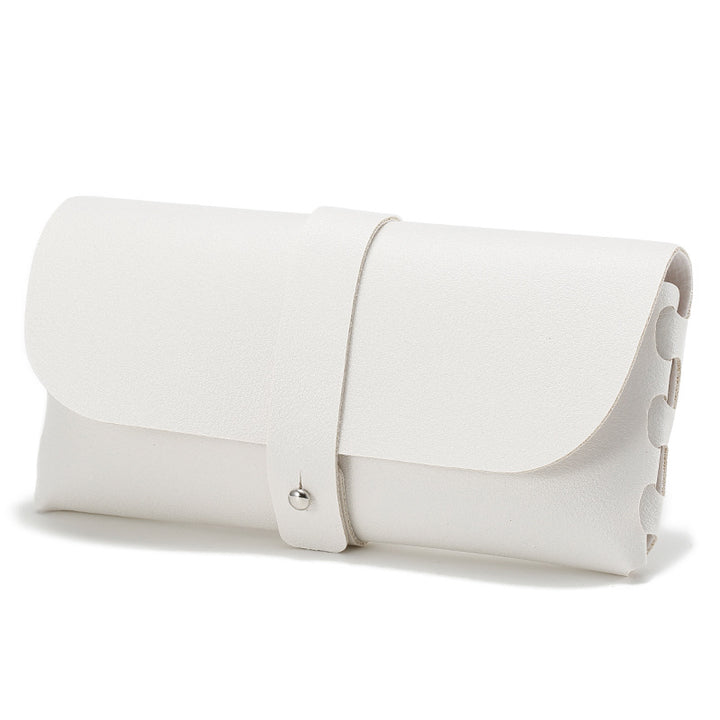 Chic Minimalist Leather Wallet Bowlift