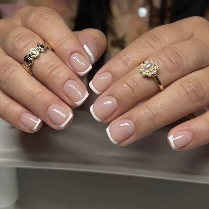 French Tip Press-On Nails Bowlift