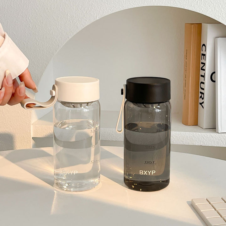 Women's BPA-free drinking bottle with smart lid from Bowlift