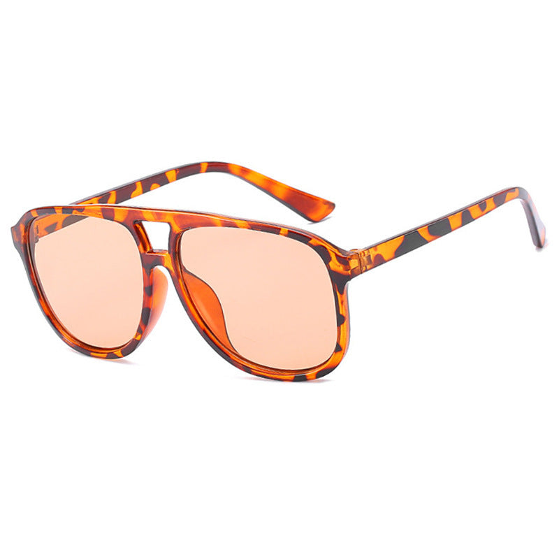 Women's fashionable sunglasses in transparent design with colored lenses Bowlift