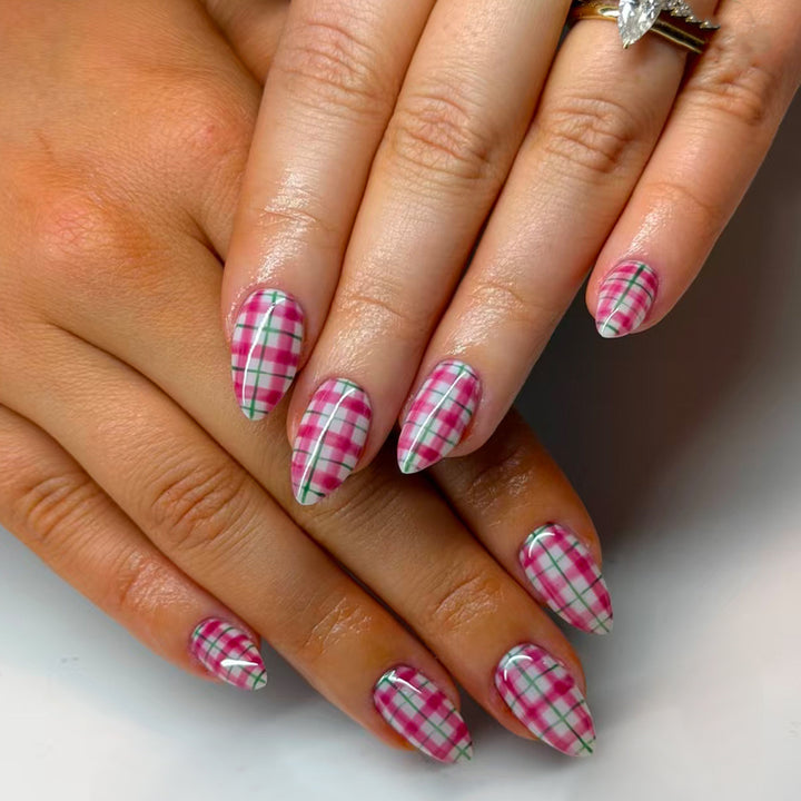 Trendy Checkered Pattern Artificial Nails Bowlift