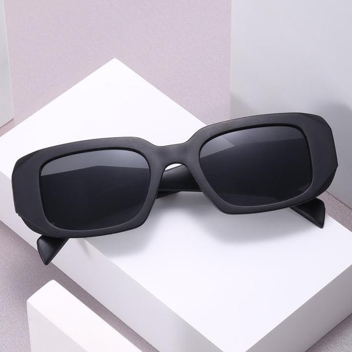 Women's trendy oversized sunglasses in fashionable rectangular design Bowlift