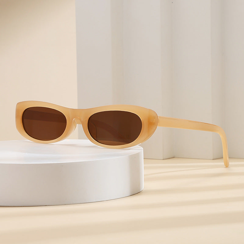 Ladies' fashionable sunglasses in elegant cat-eye style Bowlift