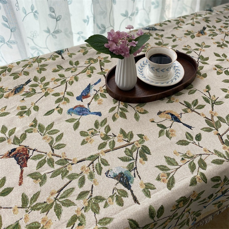 Artistic Floral Patterned Throw Blanket