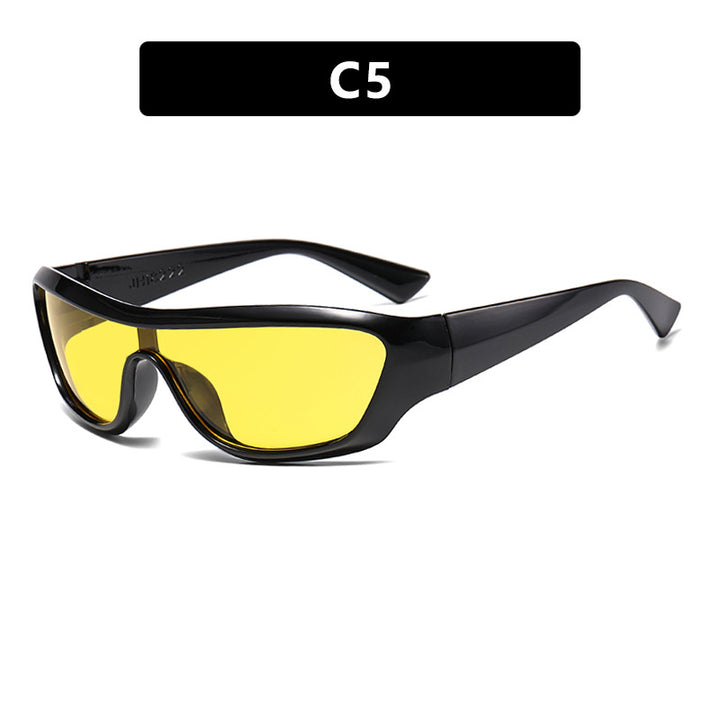 Women’s Sports Sunglasses with Ergonomic Design and Protective Lenses Bowlift