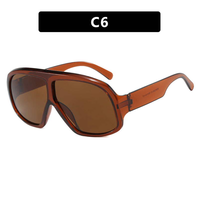 Ladies oversized sunglasses in fashionable tortoiseshell pattern Bowlift