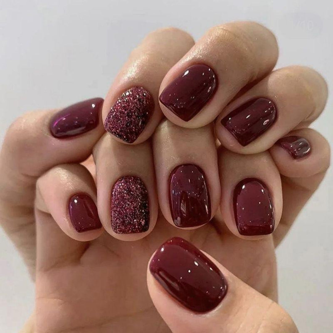 Glossy Press-On Nail Extensions with Glitter Bowlift