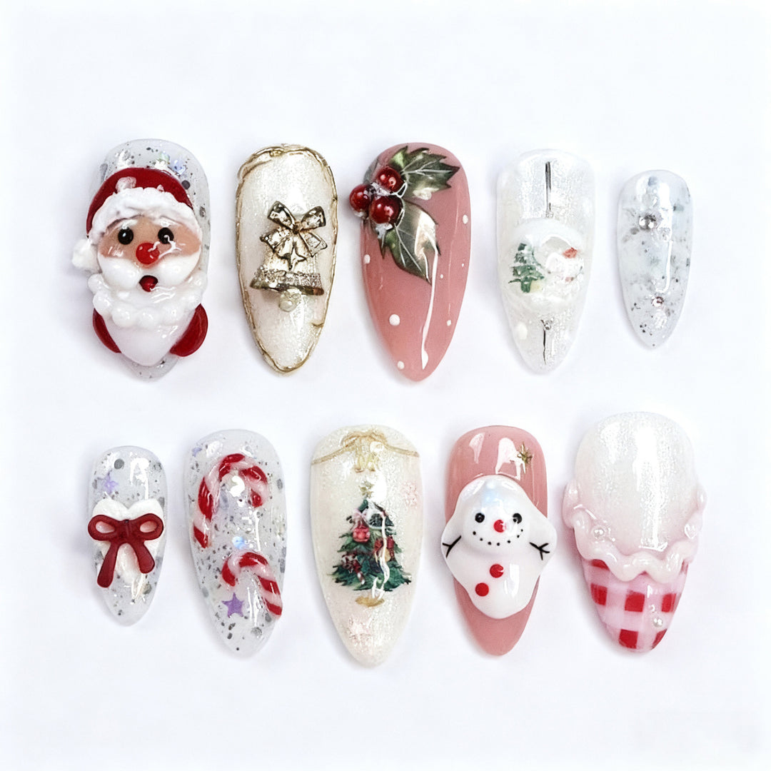 Acrylic nail set with glamorous golden accents Bowlift