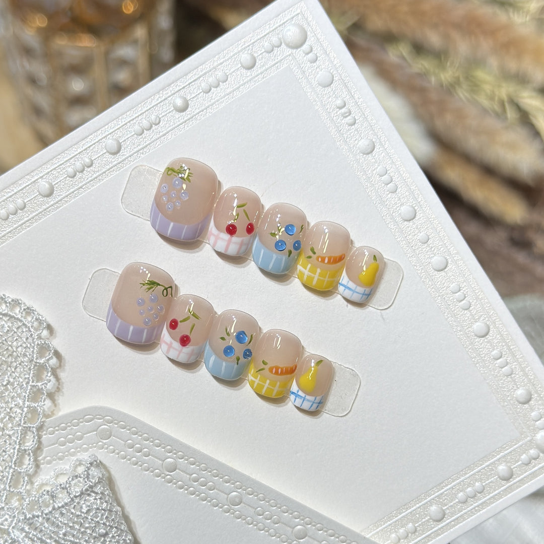 Artistic Fruit-Inspired Press-On Nail Set Bowlift
