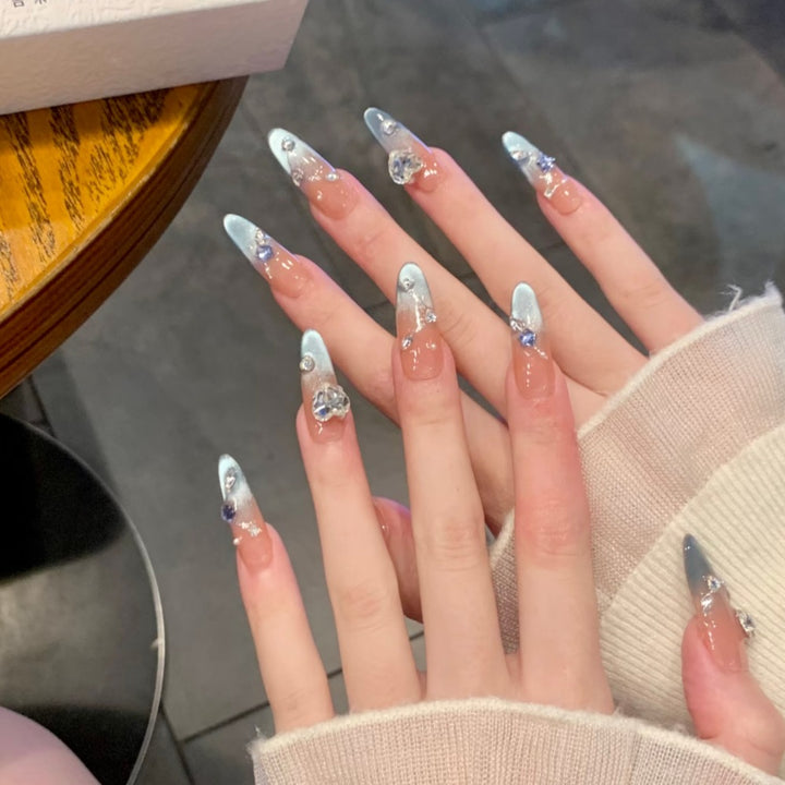 Artificial nails with modern glitter design Bowlift