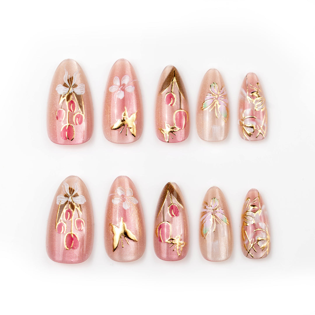 Artificail nail set with floral and golden accent Bowlift