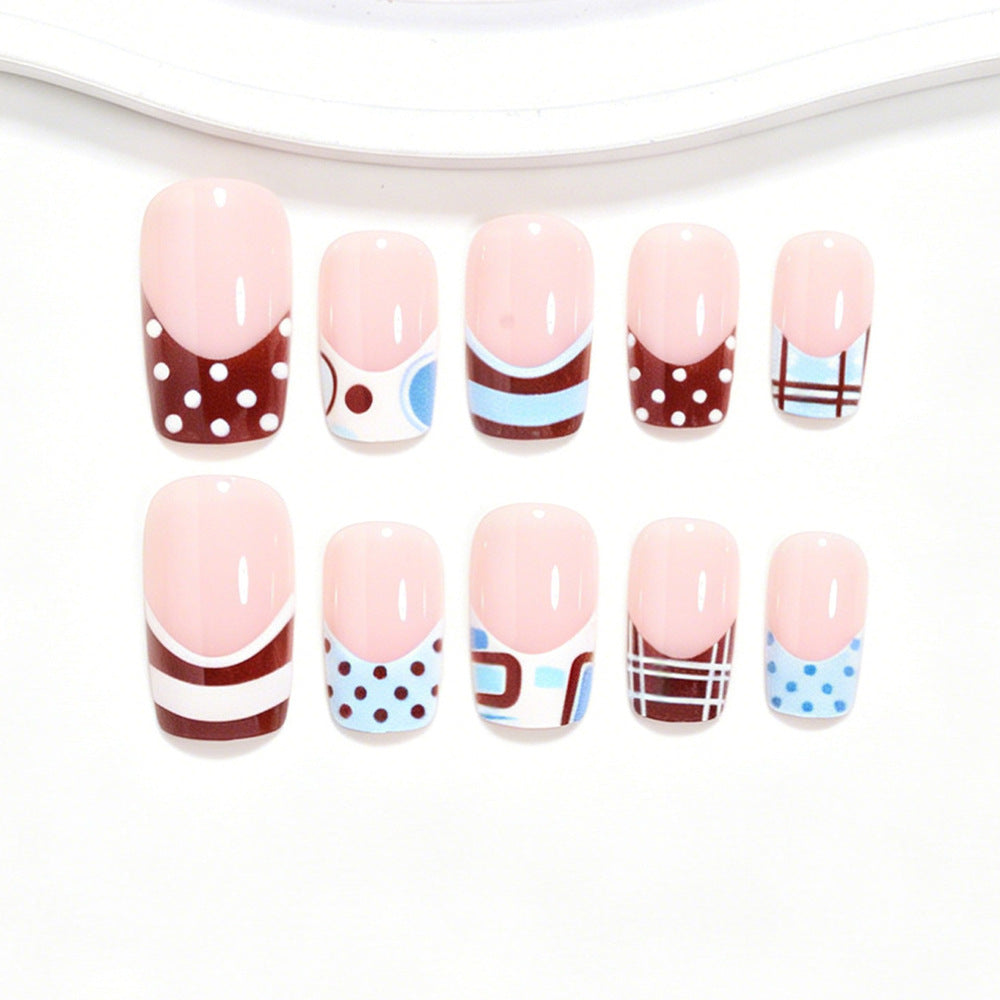 Artistic Chocolate-Inspired Nail Art Tips Bowlift