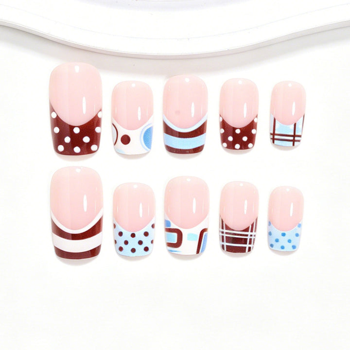 Artistic Chocolate-Inspired Nail Art Tips Bowlift