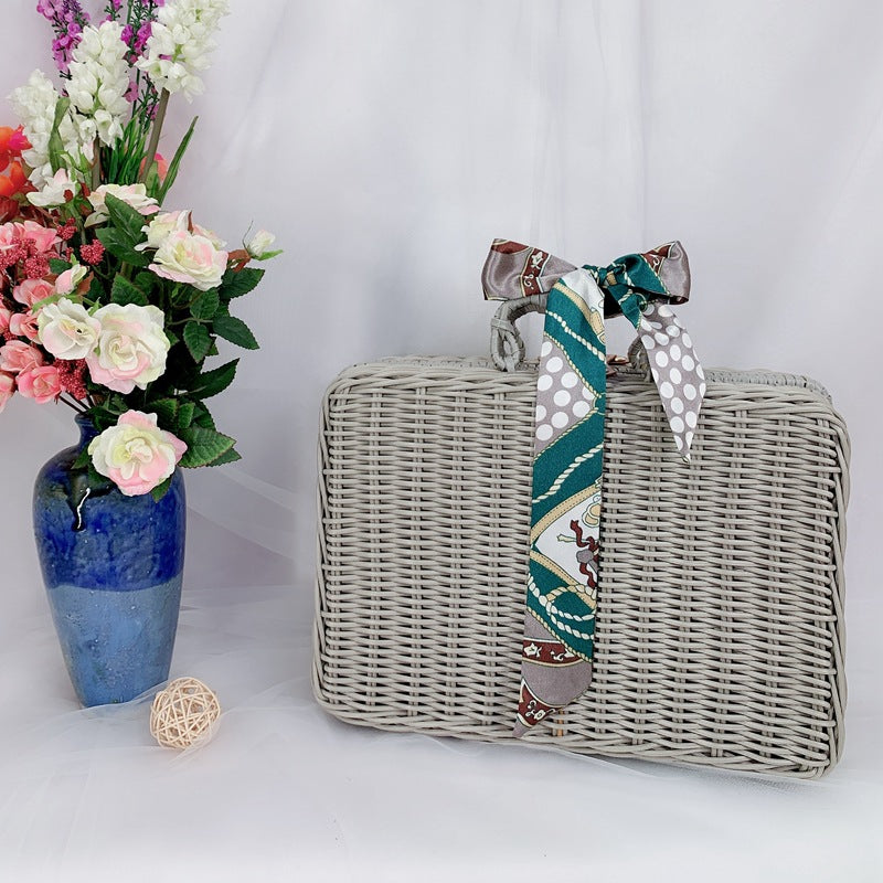 Women's braided handbag with decorative silk ribbon Bowlift