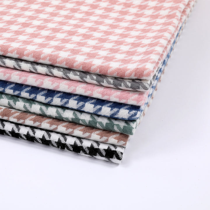 Ladies elegant scarf with houndstooth pattern Bowlift