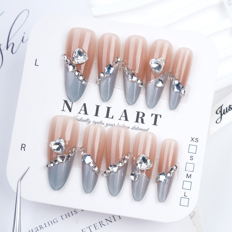 Artificial nails with decorative rhinestones Bowlift