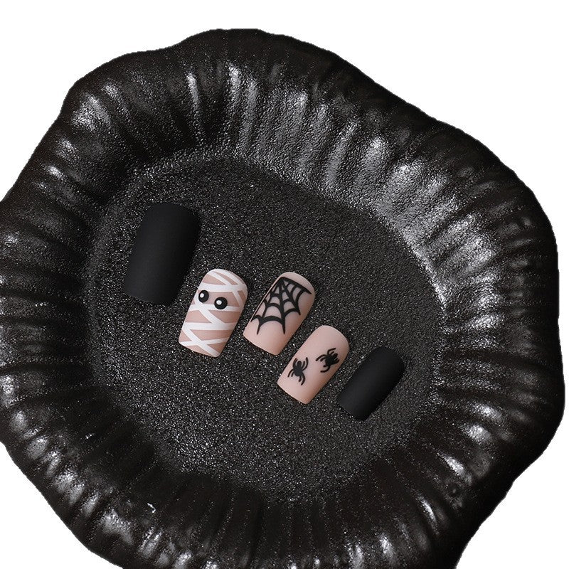 Halloween Themed Press-On Nail Art Set Bowlift