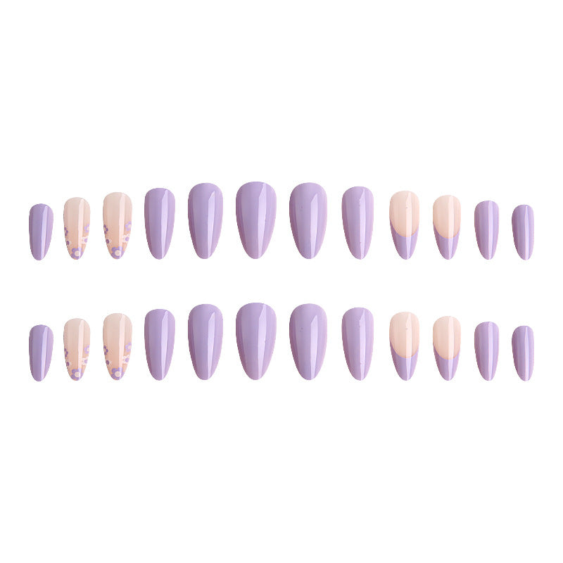 Elegant artificial nails with modern accents Bowlift
