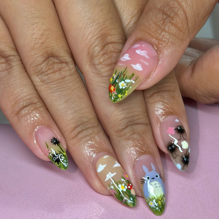 Fantasy animal and flower motifs artificial nails Bowlift