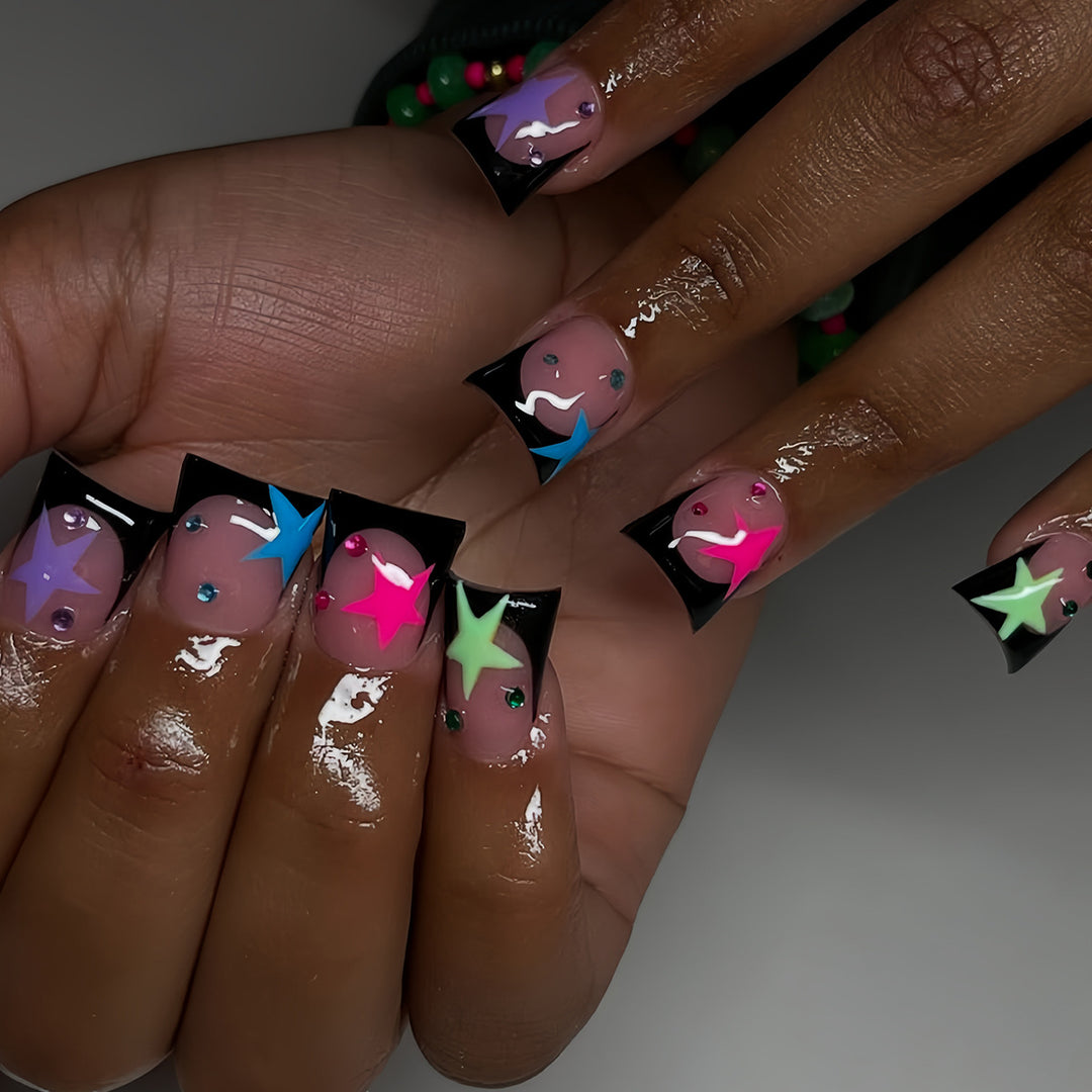 Artistic Stiletto Nail Art Set with Star Accents Bowlift
