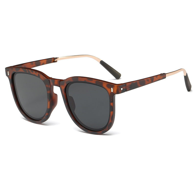 Women's fashionable sunglasses with innovative tortoiseshell design Bowlift