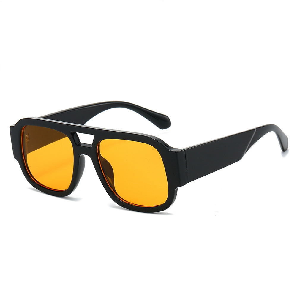 Fashionable Retro-Inspired Square Sunglasses Bowlift