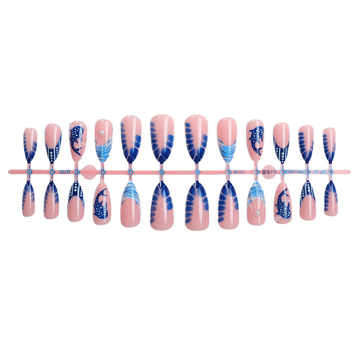 Creative nail art set with a maritime design and elegant accents Bowlift