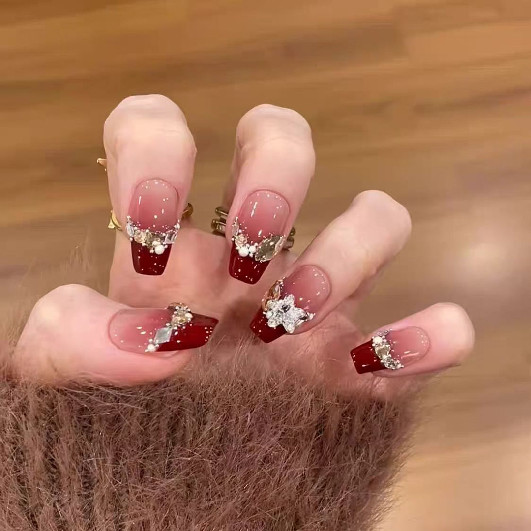 Decorative Stiletto Press-On Nails Bowlift