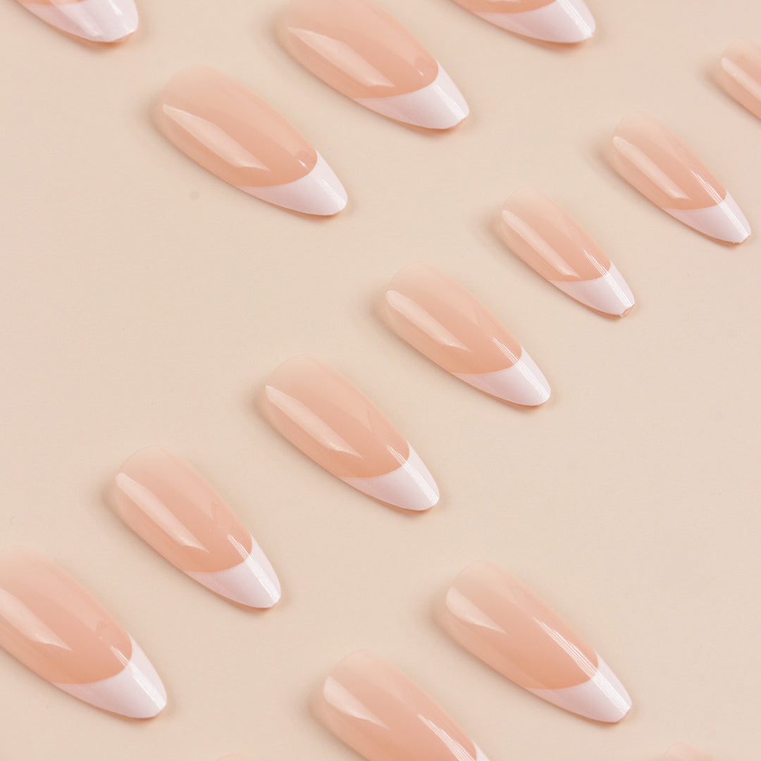 French Tip Nail Art Bowlift