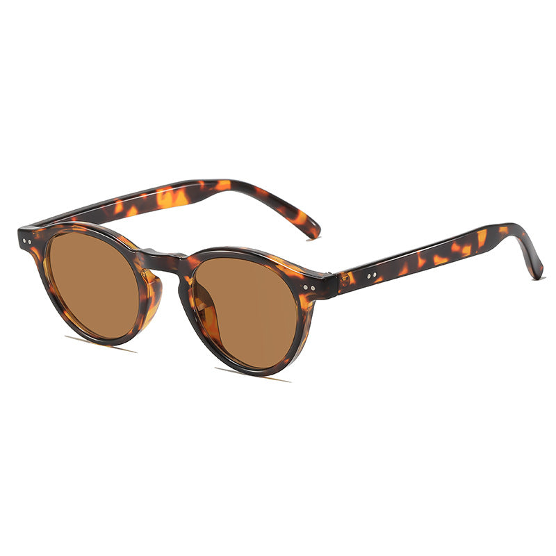 Vintage-Inspired Clear Frame Glasses Bowlift