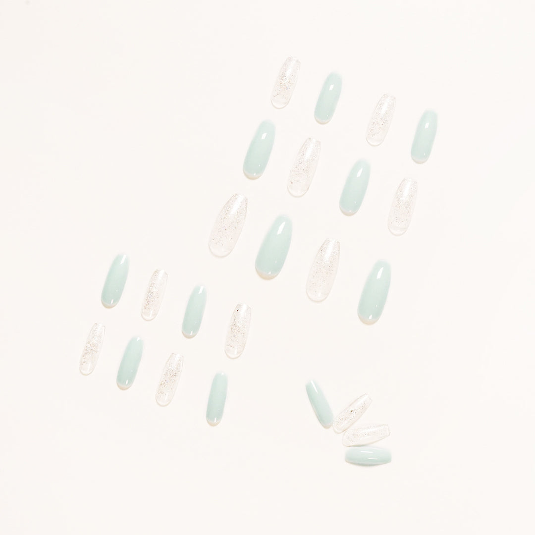 Elegant Nail Art with Glamorous Effects Bowlift