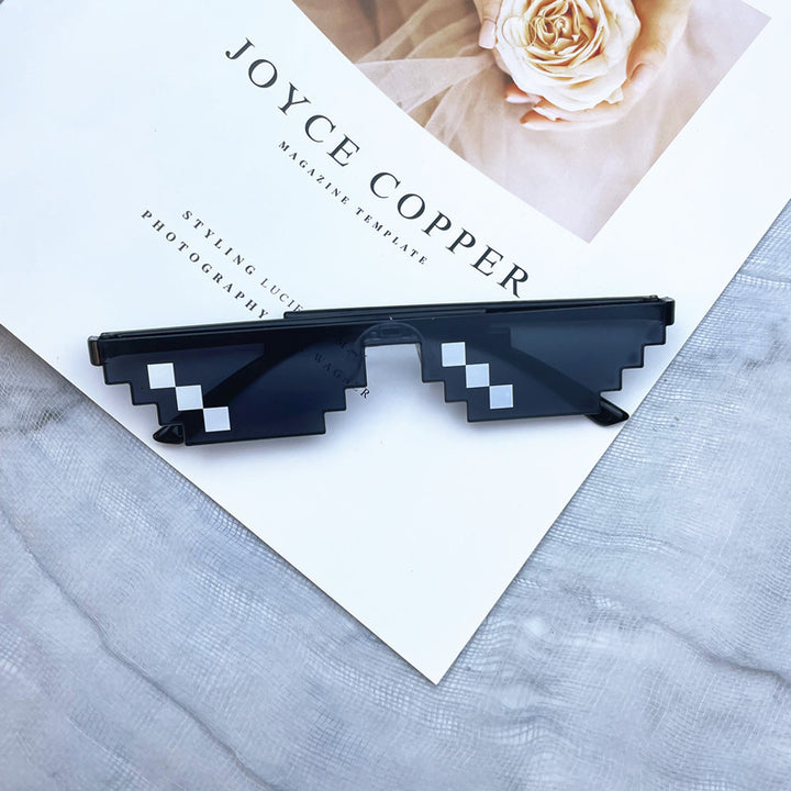Fashion Forward Geometric Sunglasses Bowlift