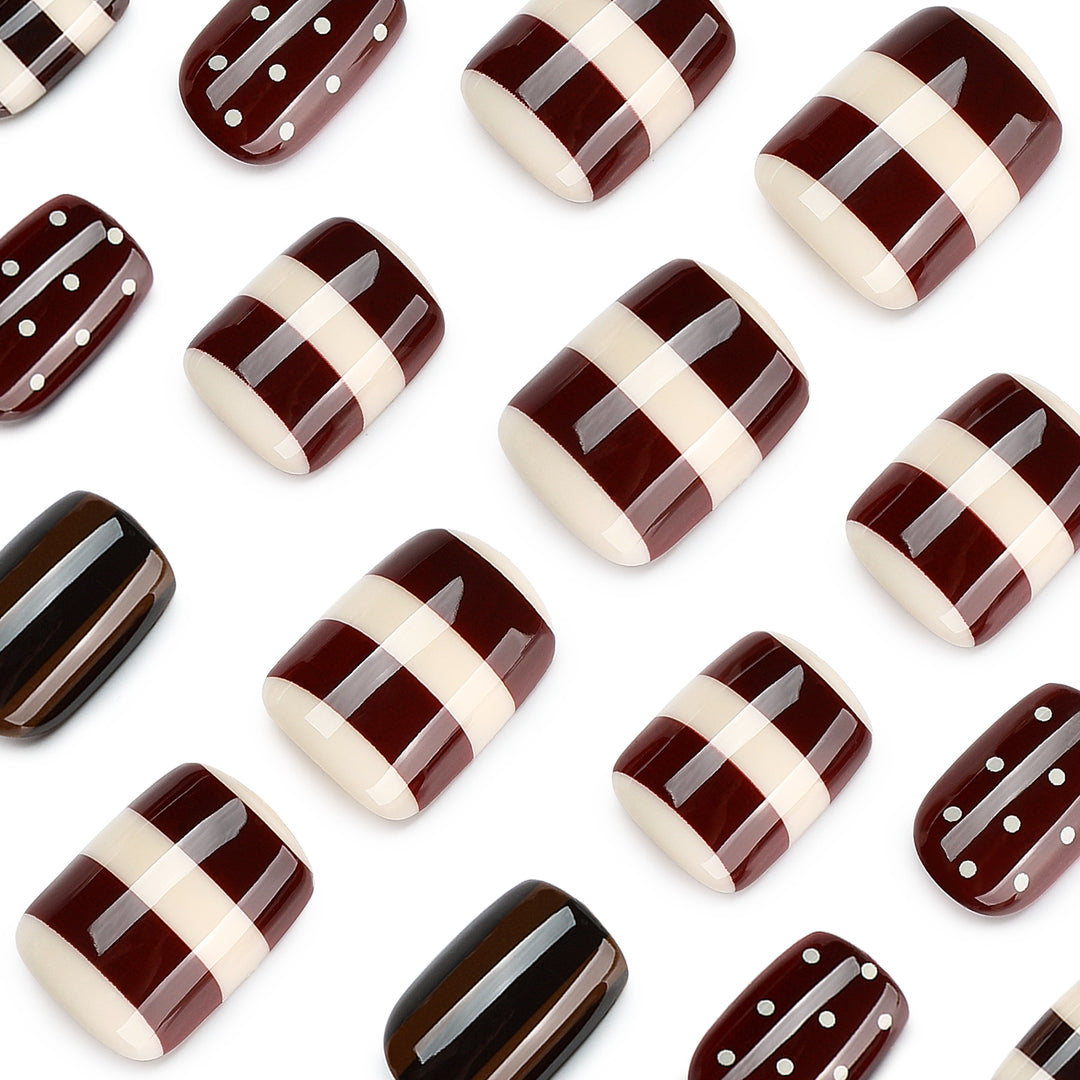 Artful Nail Art with Striped and Polka Dot Pattern Bowlift