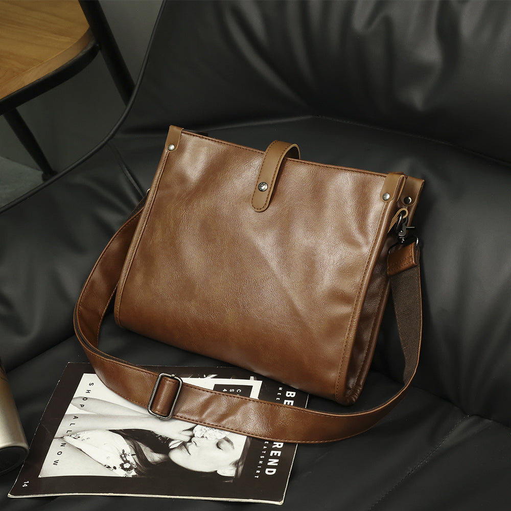 Elegant and Versatile Shoulder Bag Bowlift
