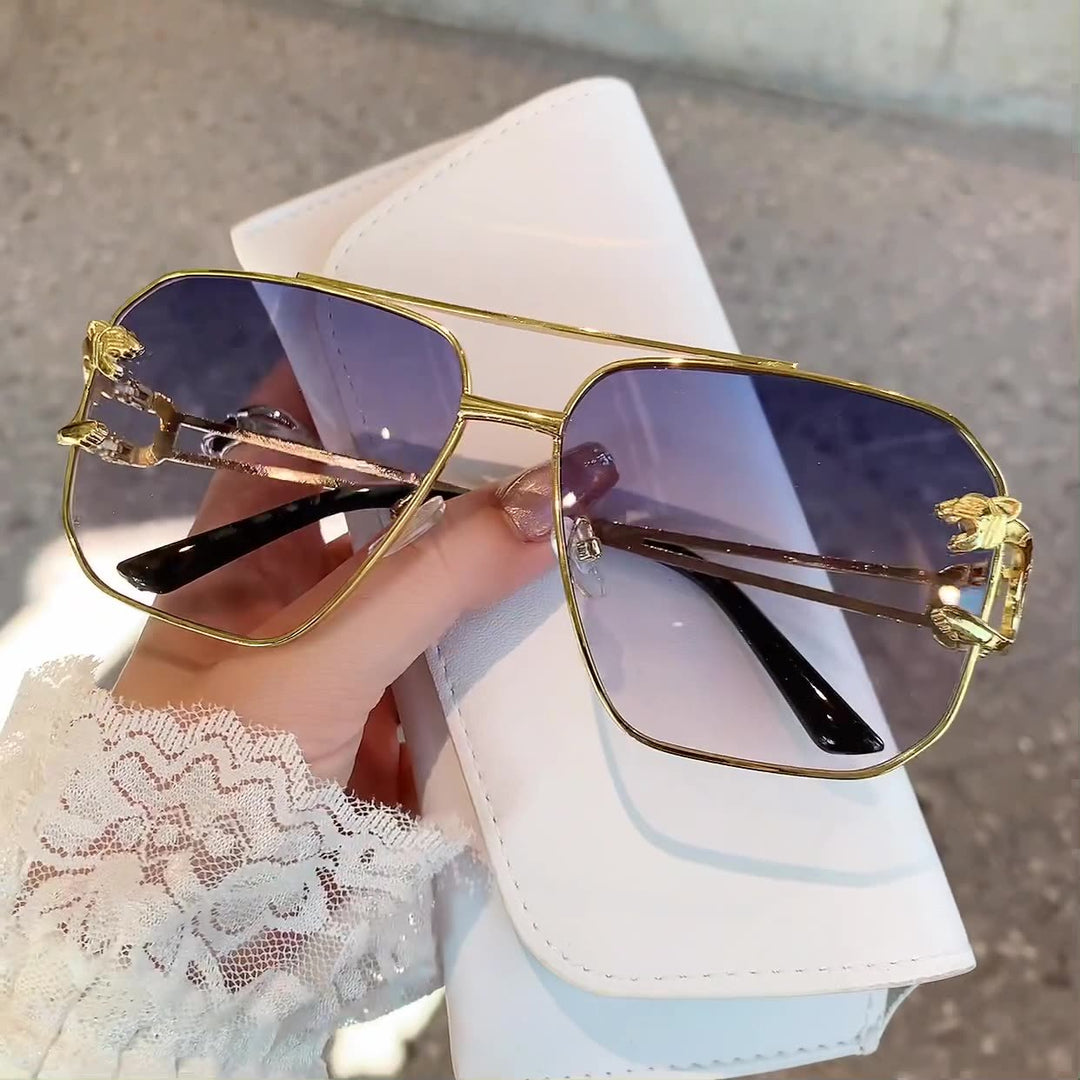 Ladies square sunglasses with luxurious metal frame Bowlift
