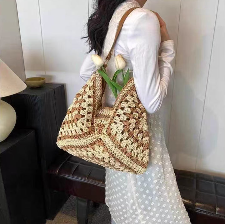 Hand-knotted shoulder bag Bowlift