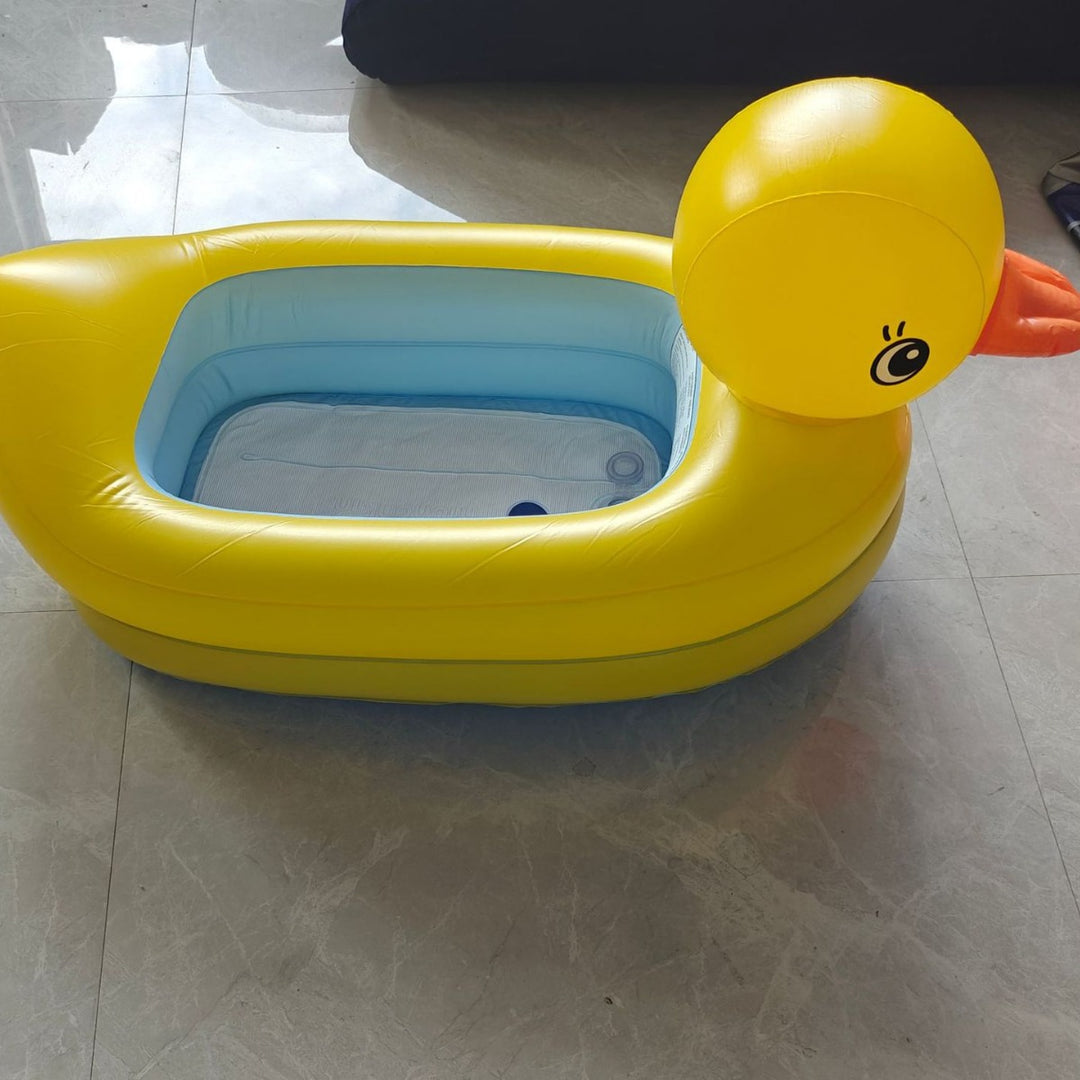 Women Inflatable Bathtub Lounge in the Shape of a Whale Bowlift