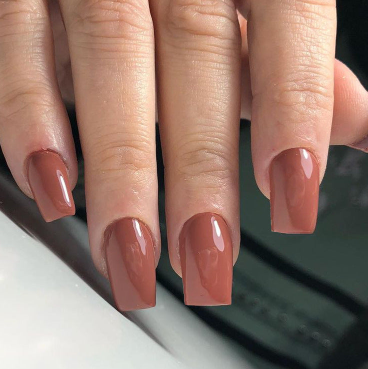 Stylish Gel Nail Extensions Bowlift