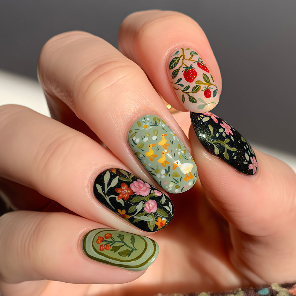 Seasonal Themed Press-On Nail Art Set Bowlift