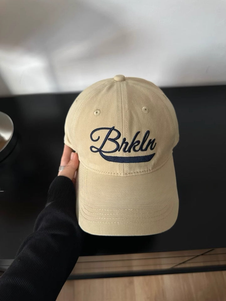 Stylish Curved Brim Baseball Cap