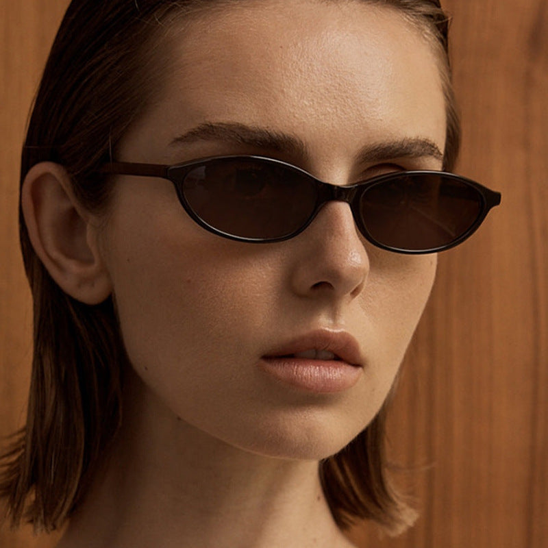 Slim Oval Tinted Lens Retro Sunglasses with UV Protection Bowlift