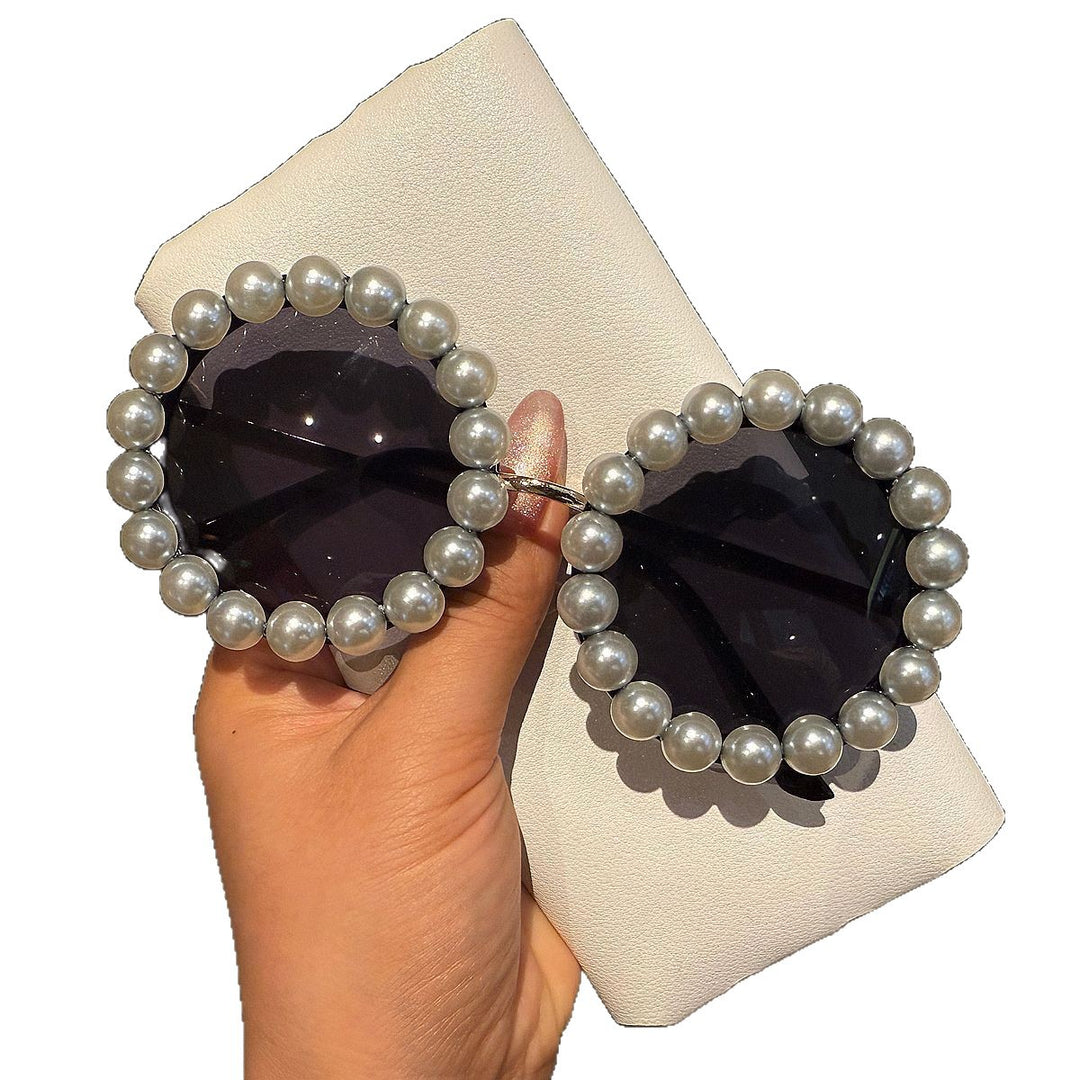 Women's elegant vintage sunglasses with pearl embellishment Bowlift